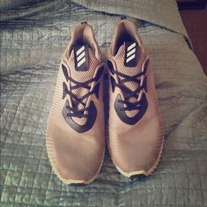 Men's size 12 Adidas Alpha 3 bounce