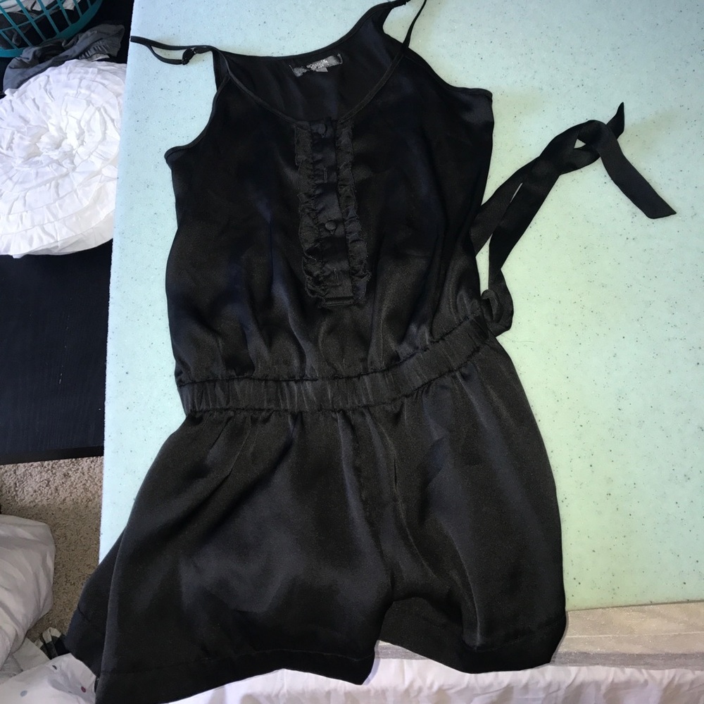 Black Silk Romper 🖤🖤🖤