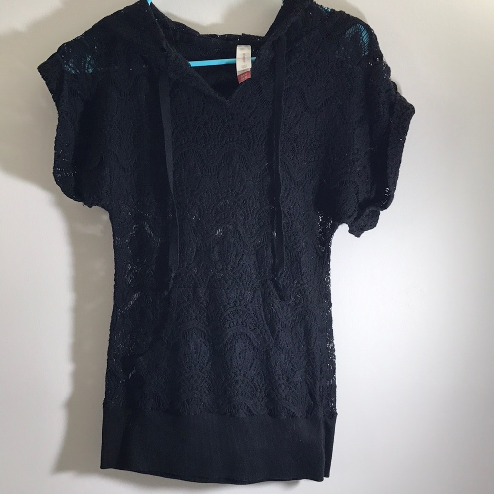 Hooded black lace shirt size S