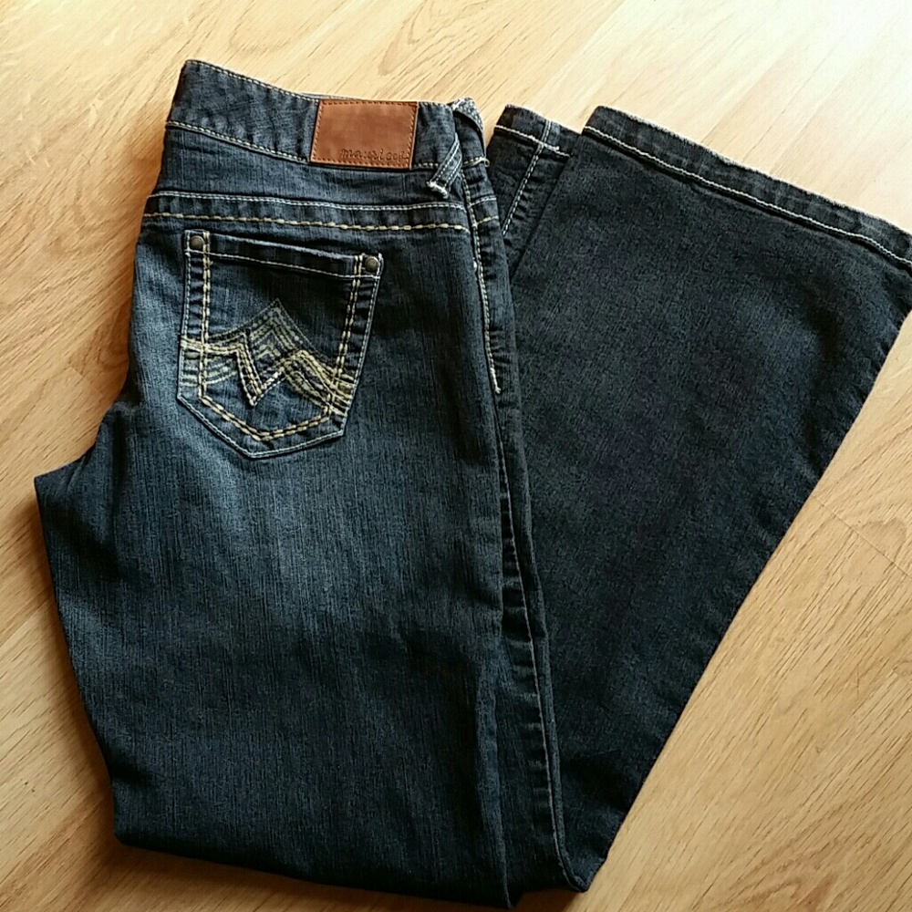 Boot cut jeans