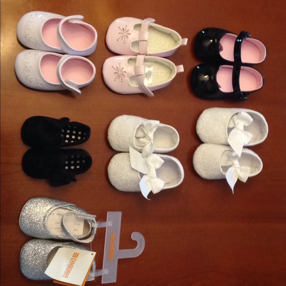 Baby girl dress shoes LOT 0-6 month