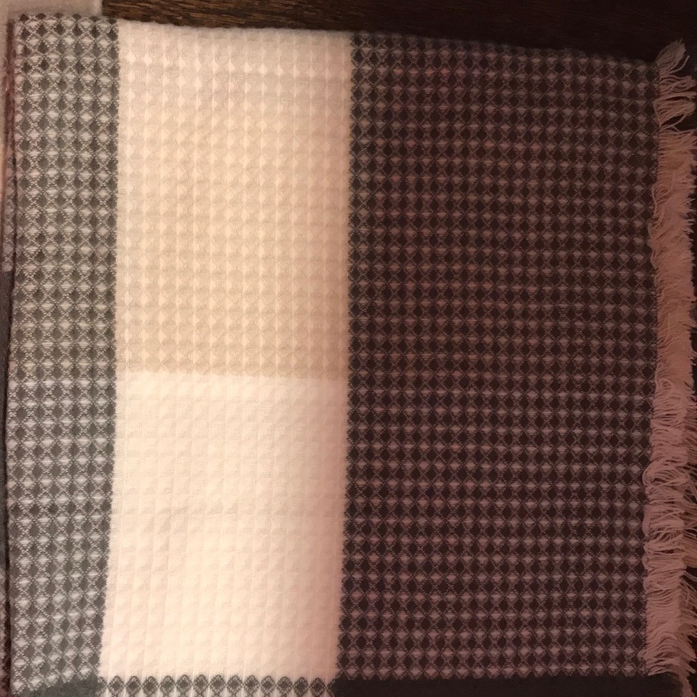 LAST ONE !!Blanket scarf in grey / sale ๐๐ - Picture 2 of 8