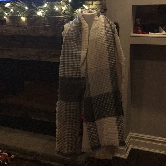 LAST ONE !!Blanket scarf in grey / sale 🎉🎉 - Picture 5 of 8