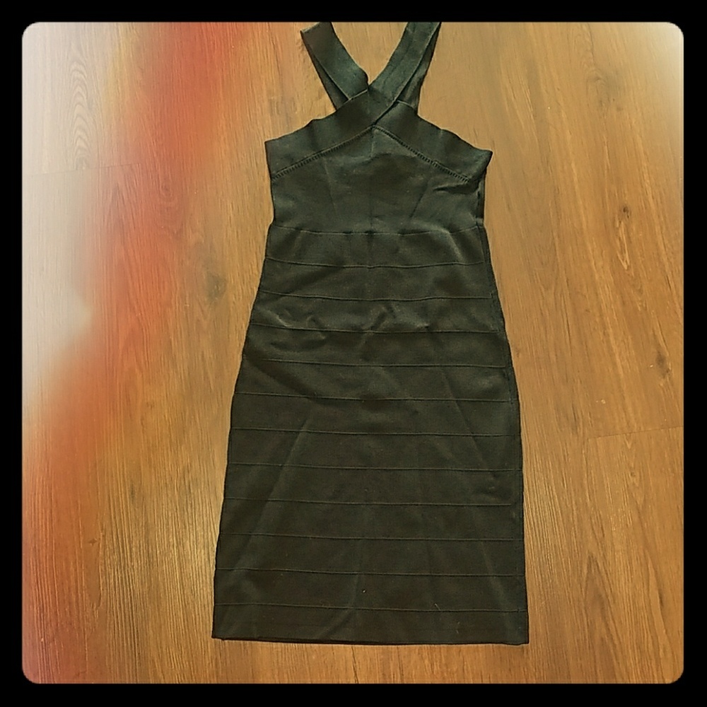 Black bodycon cocktail dress