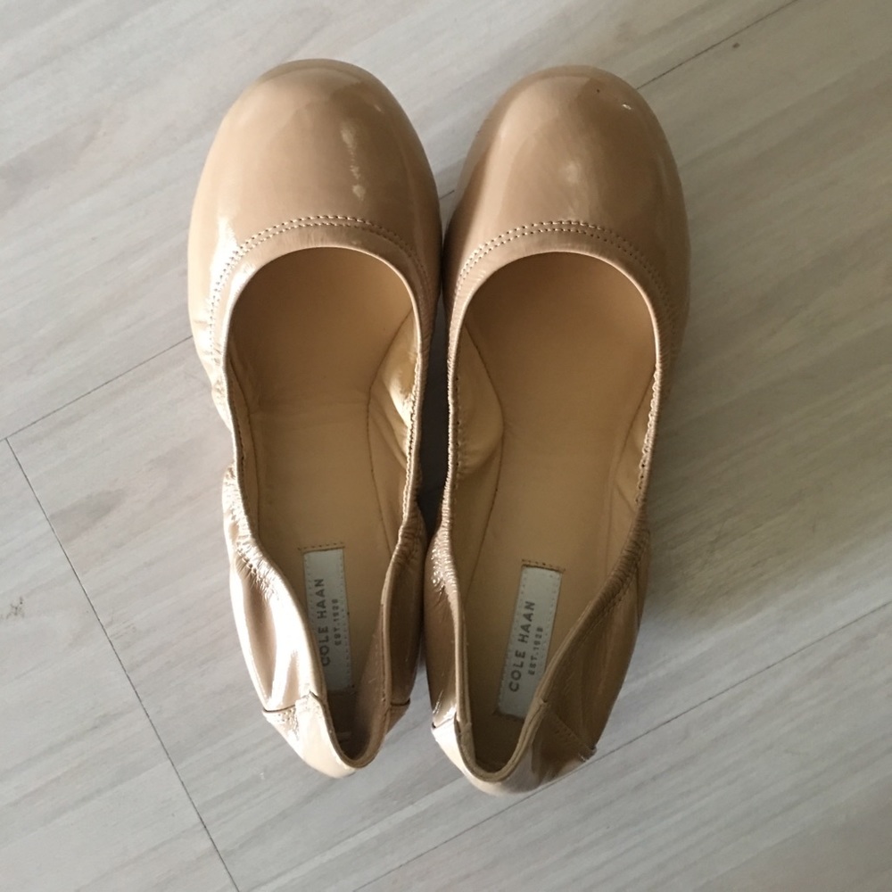 cole hann Manhatten flat ballet patent shoe 6B