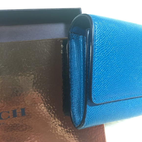 Coach wallet ❌sold❌ - Picture 3 of 4