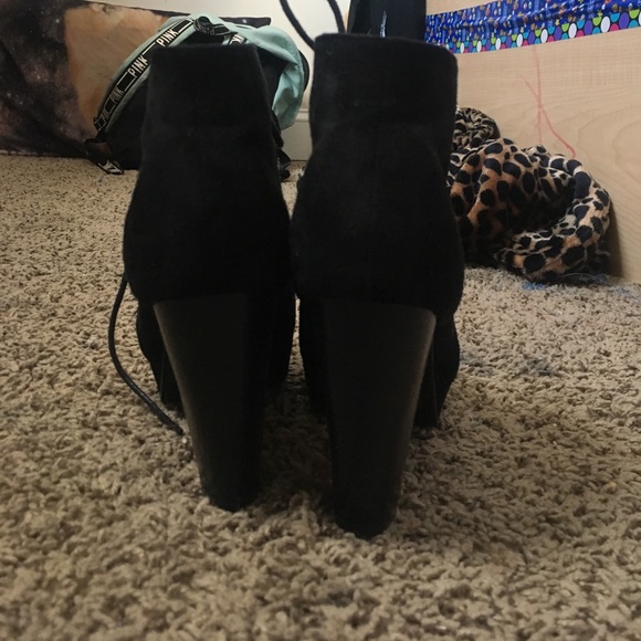 Like-New Suede Booties - Picture 4 of 5