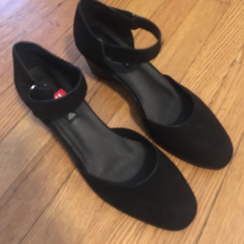 💃Adorable Black Wedge Heels