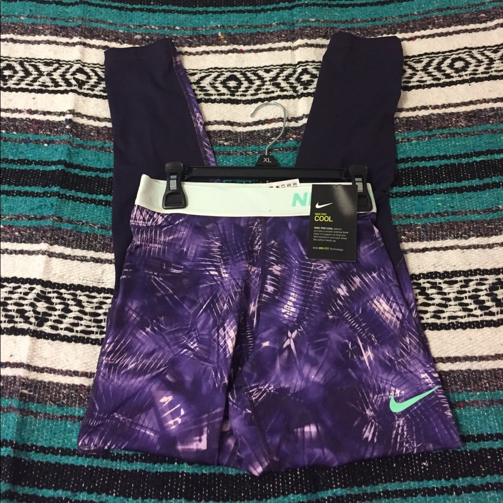 NWT Girls Nike Pro Purple Tiedye Leggings Sz XL