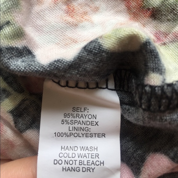 🌺ROMPER🌺 - Picture 6 of 6