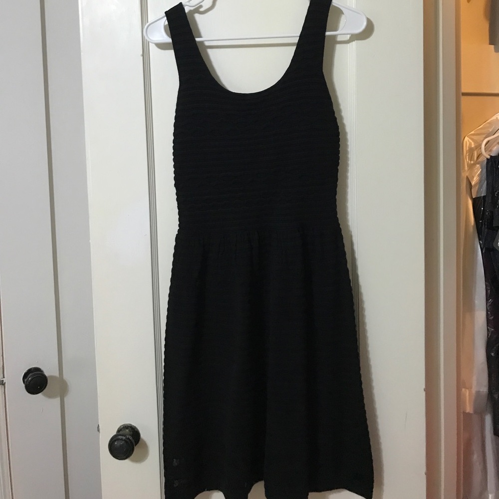 Jessica Simpson Black Dress
