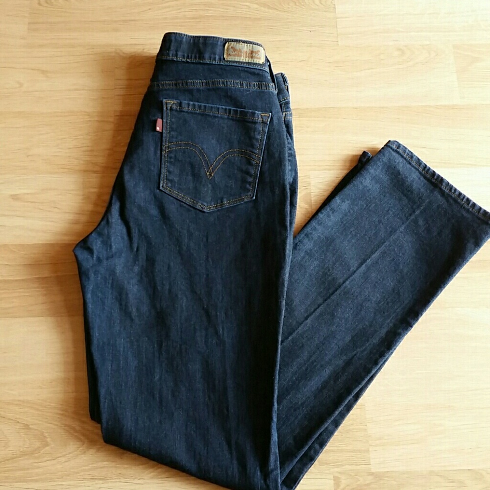 Levi jeans