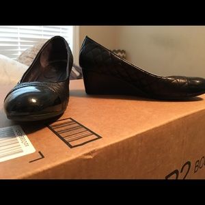 Vaneli- quilted black wedge-size 10