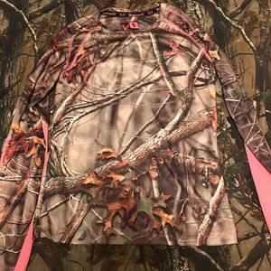 Camo shirt with pink