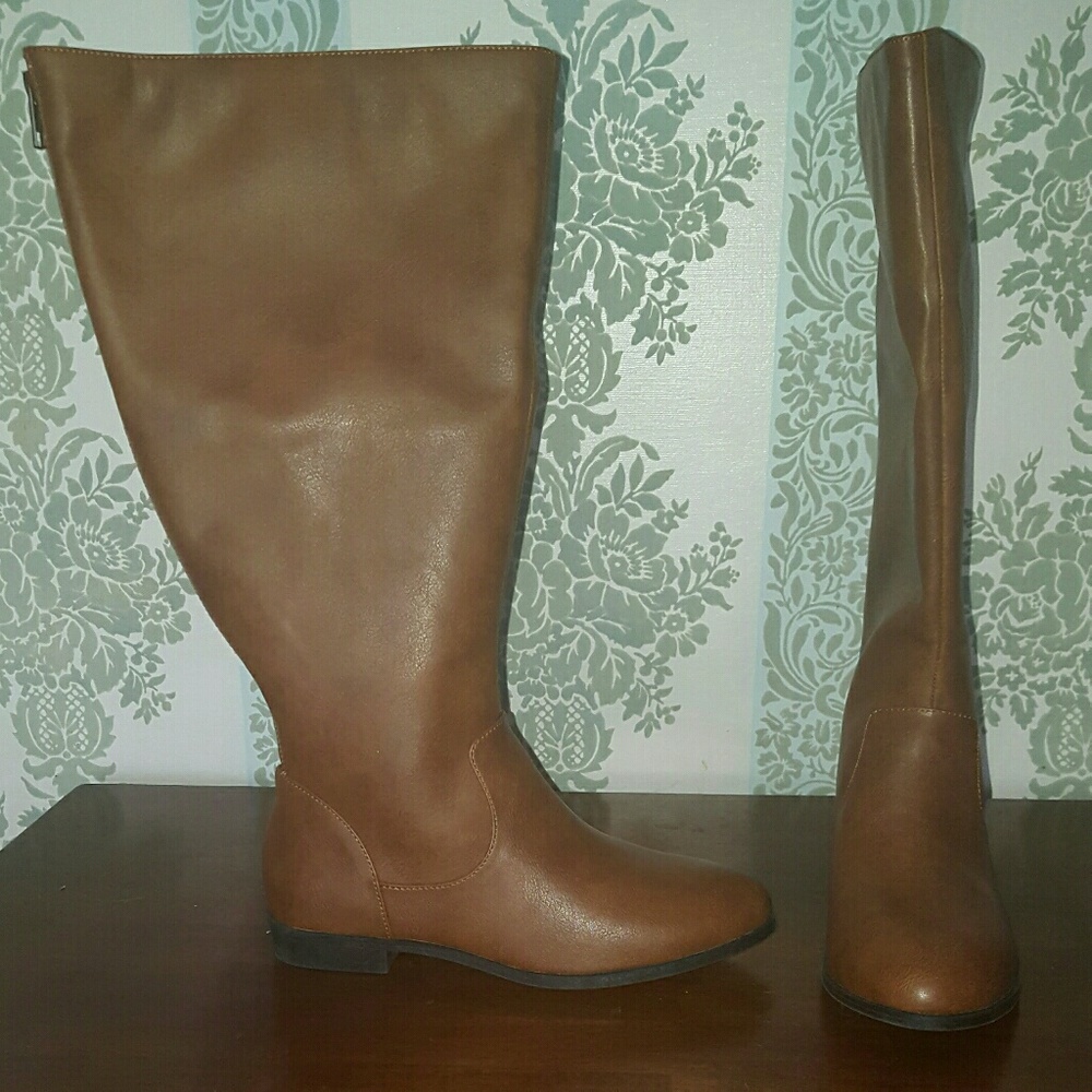 Wide calf boots, 6.5w