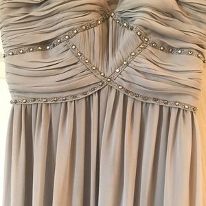 Pearl Georgina chapman of marchesa silver dress