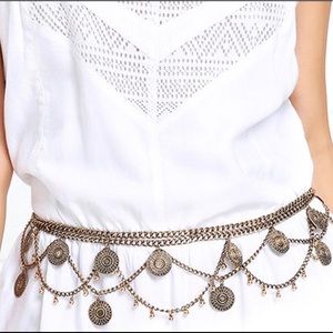 Gold chain belt. NWT