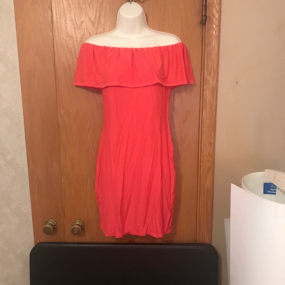 Coral dress - worn 3 different ways - perfect!