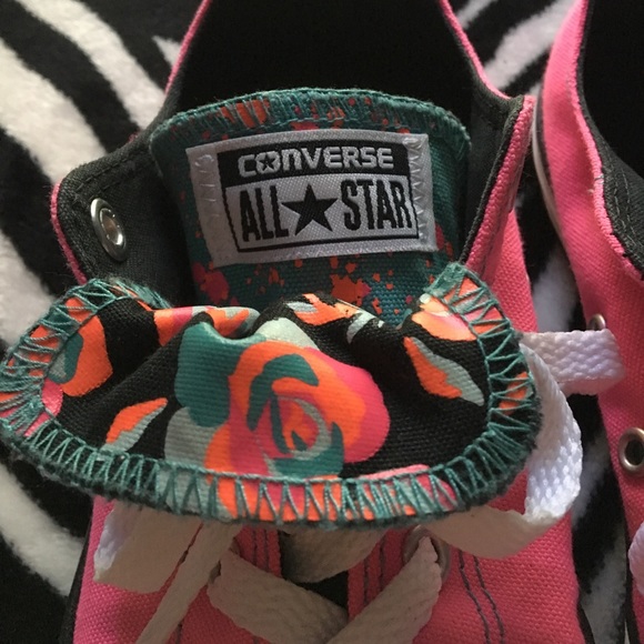 Pink Convers - Picture 4 of 6