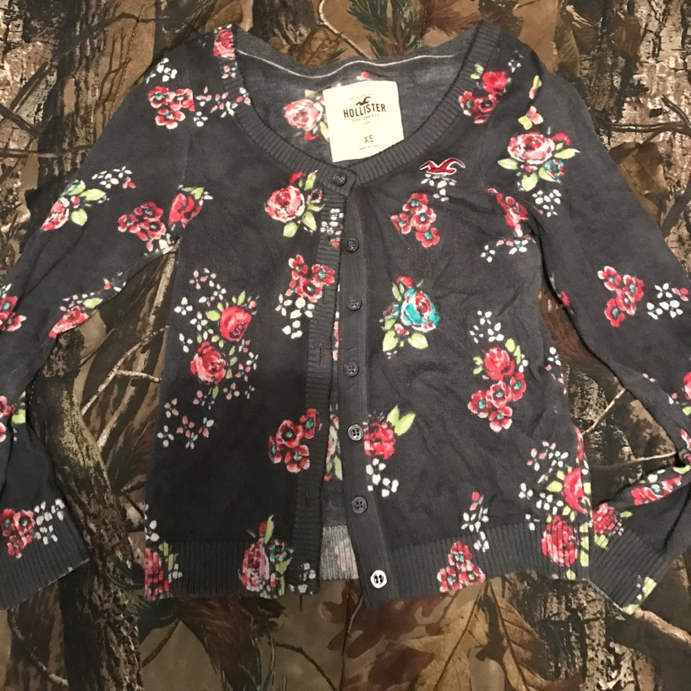 Hollister sweater