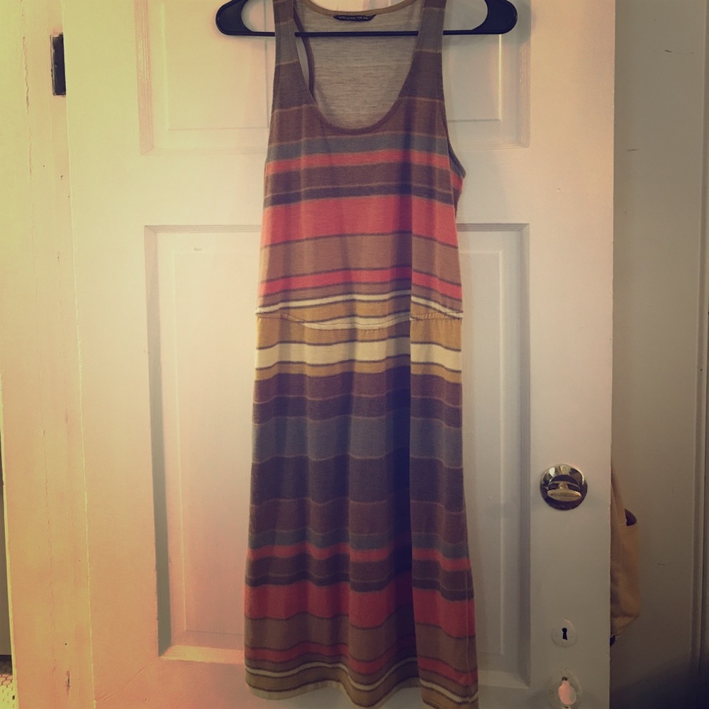 Cute summer dress.