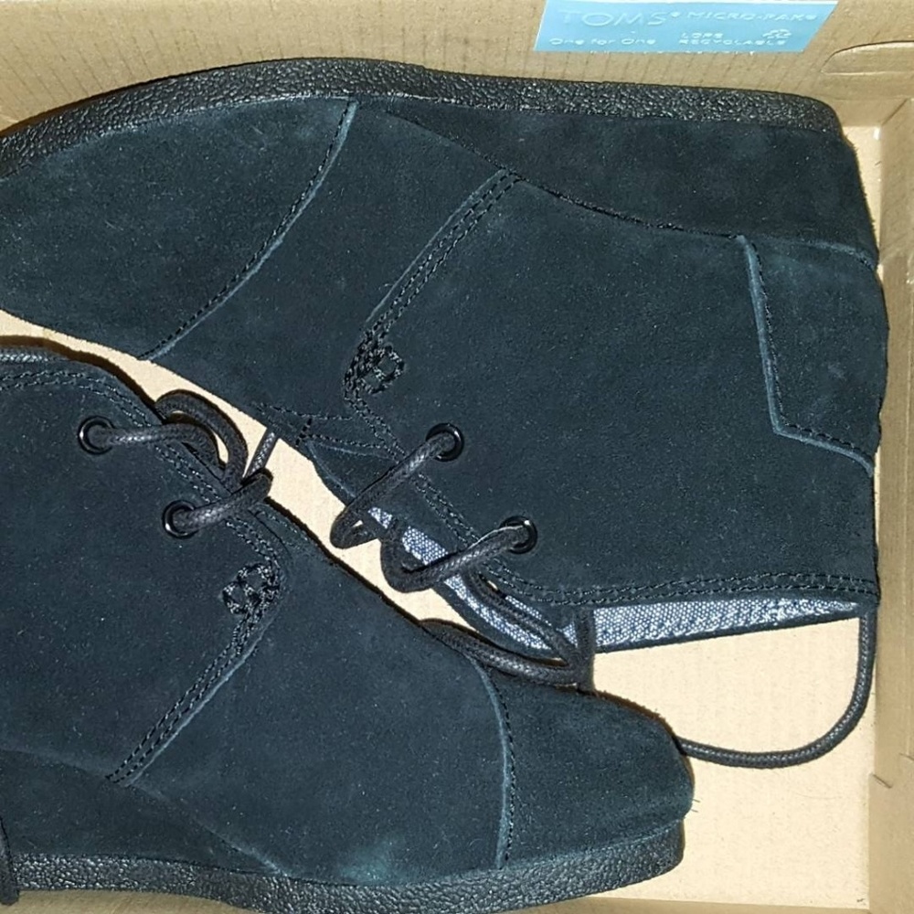 Girl Toms