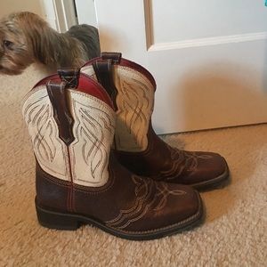 Women's Ariat cowboy boots