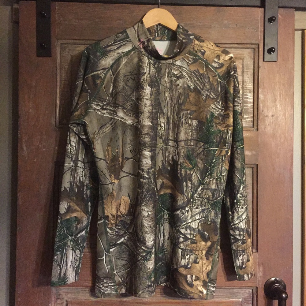 Woman's Real Tree camo (under armor) long sleeve
