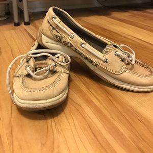 Size 5.5 Leopard Sperrys