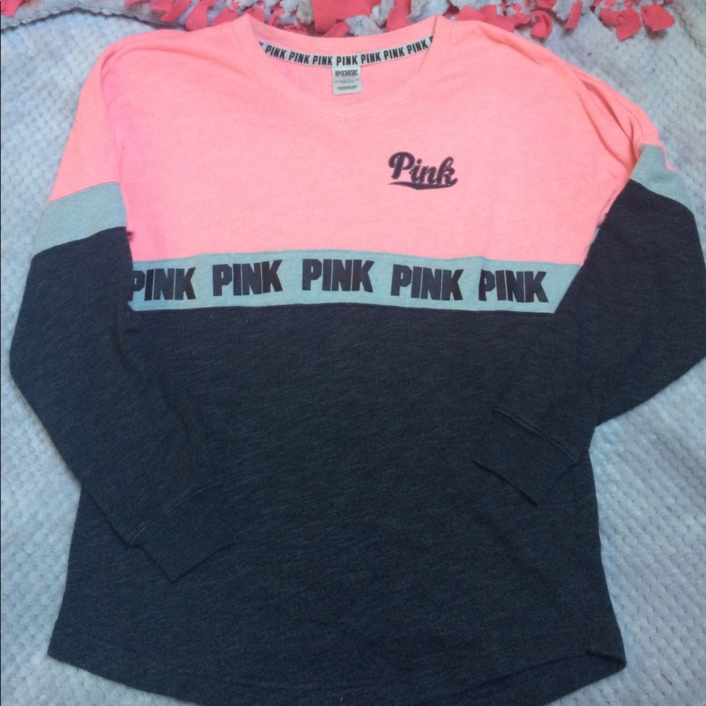 Victoria's Secret Love Pink sweatshirt