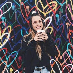 Meet your Posher, Briana