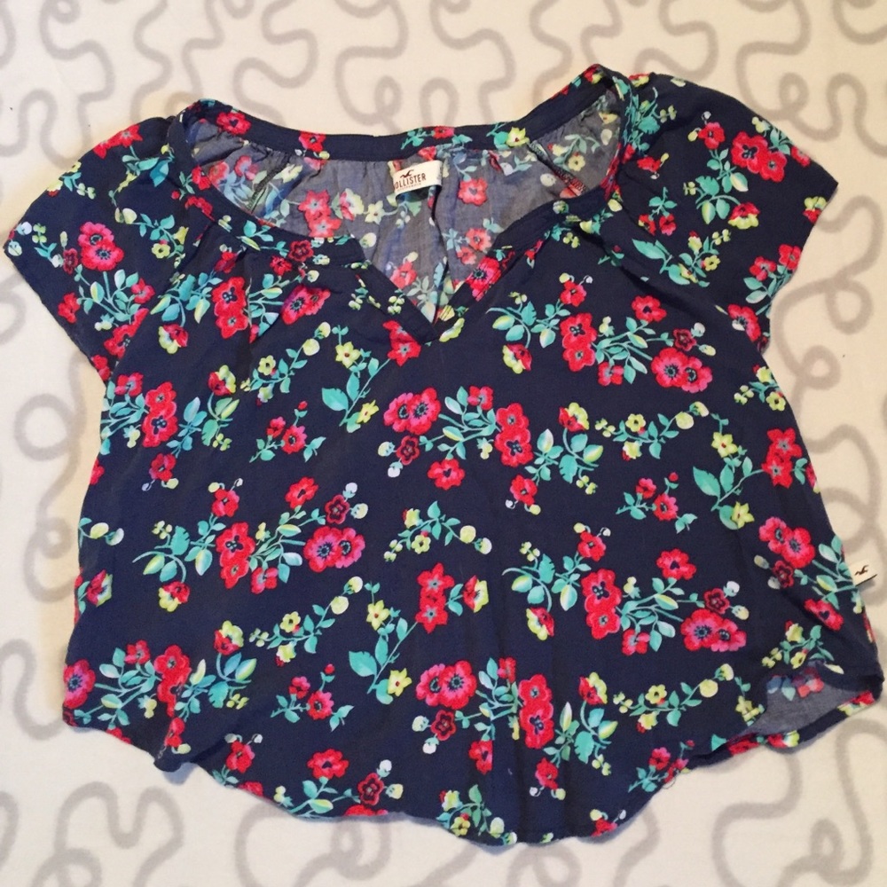 Flowy Flower Hollister Blouse