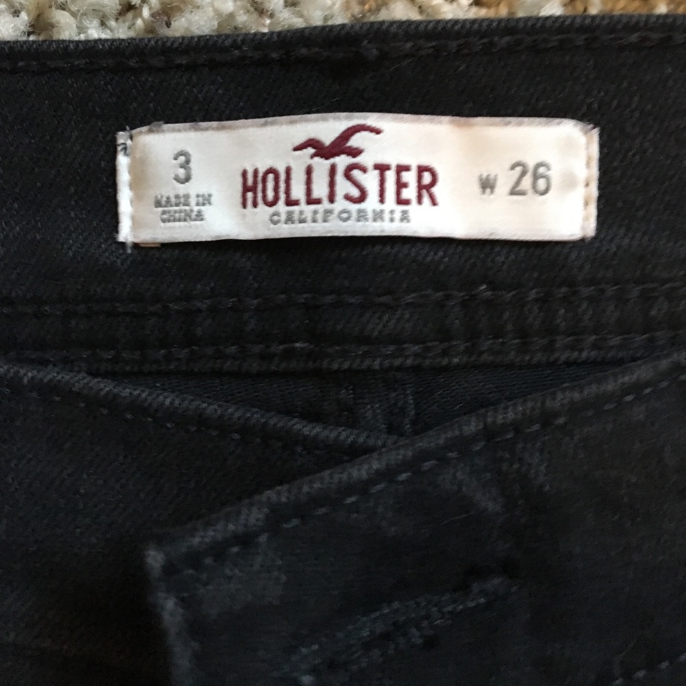 Shorts - Picture 3 of 3