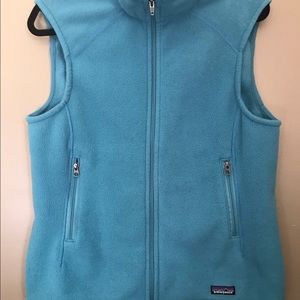 Patagonia fleece vest. Perfect for fall season!🍁