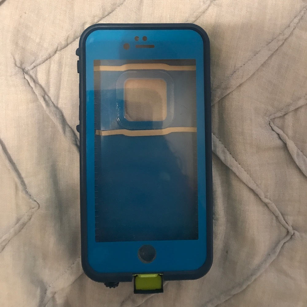 iPhone 6 Lifeproof Case