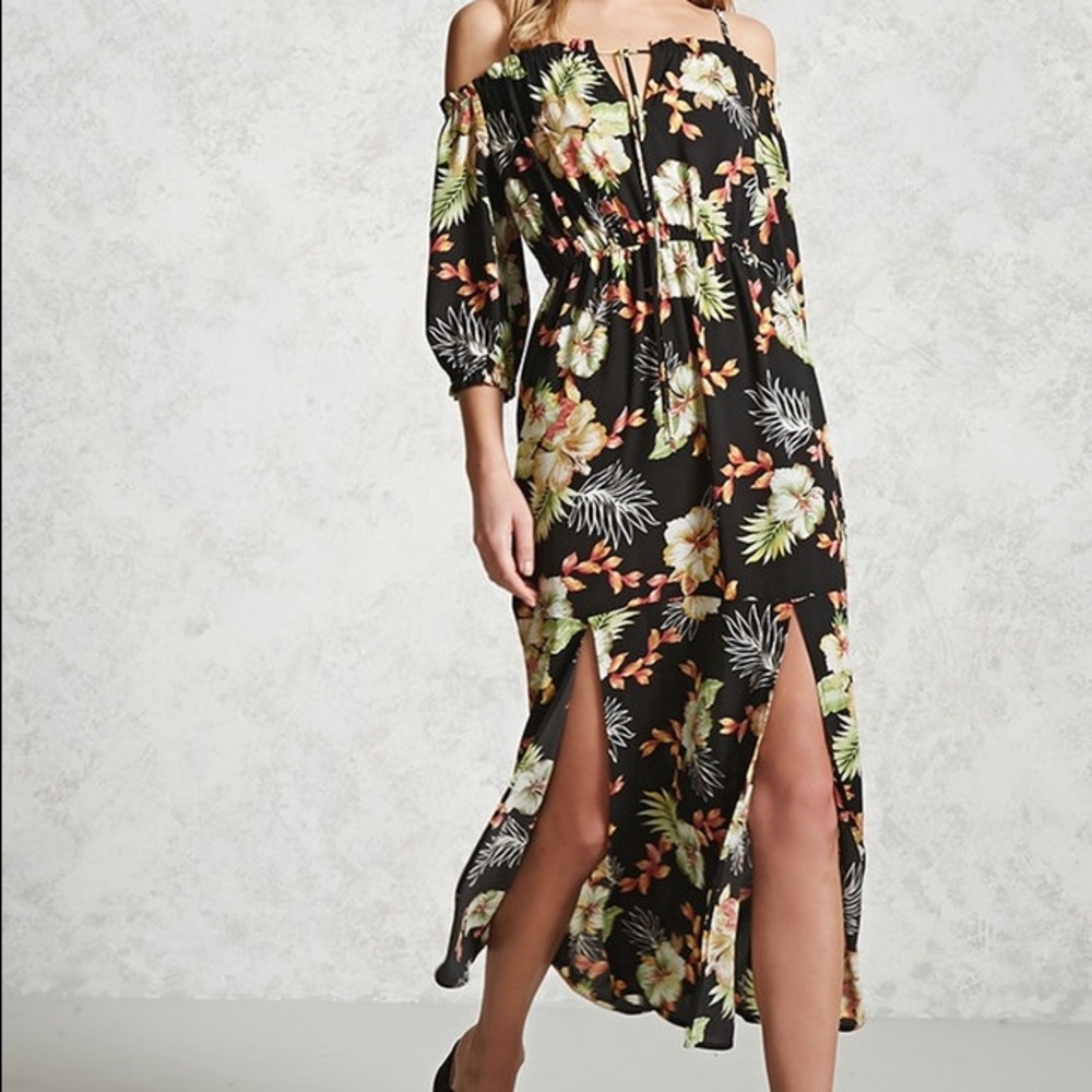 Contemporary M slit maxi dress NWOT