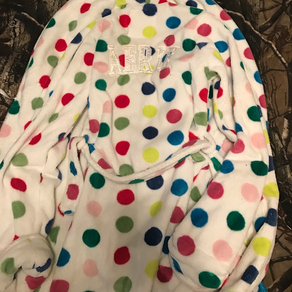 Aerie robe