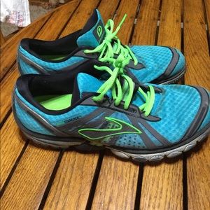 Brooks shoes