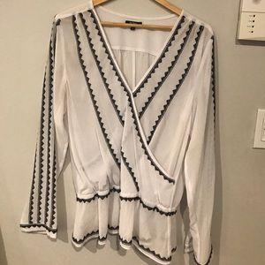 Black and white detailed XOXO blouse. Size XL