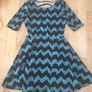 Dress with cute back