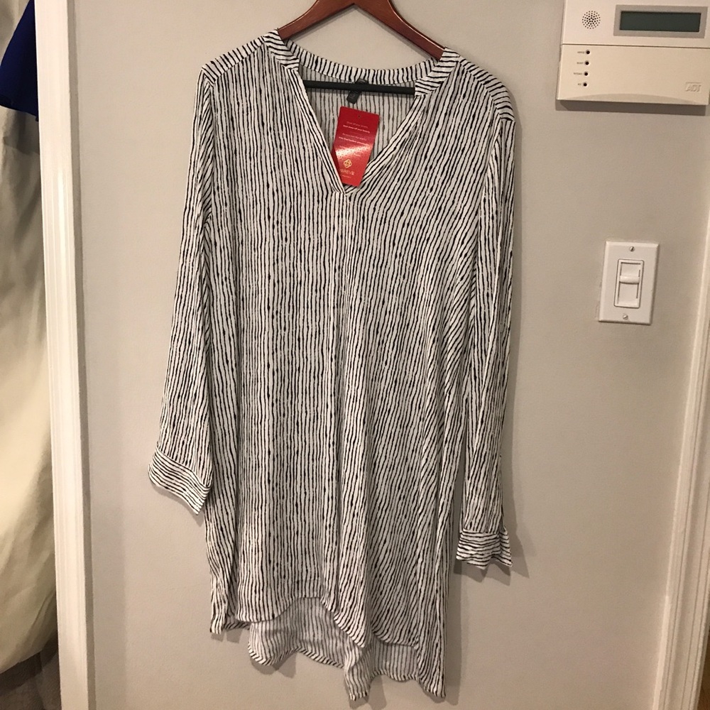 NWT Black and white Allison Joy shift dress, L