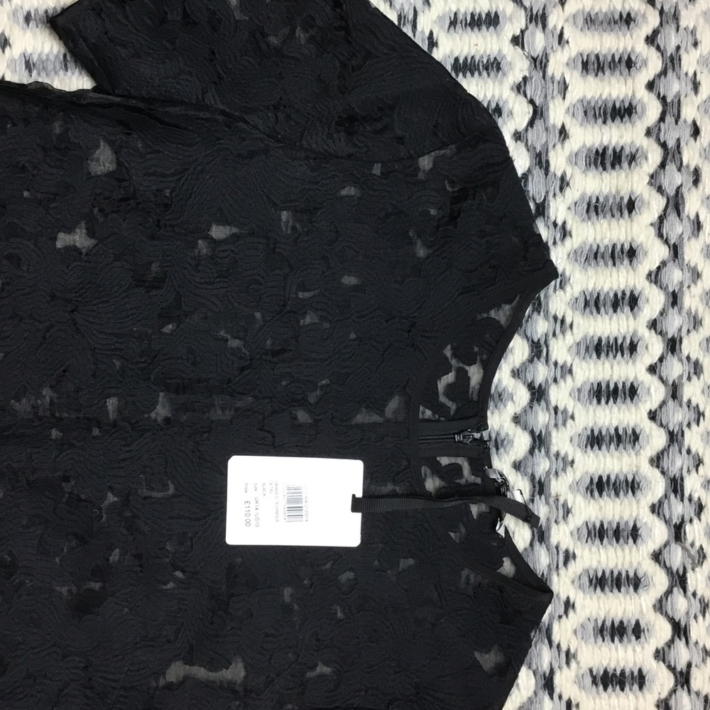 REISS Semi-Sheer Orinoco Technique Detail Top