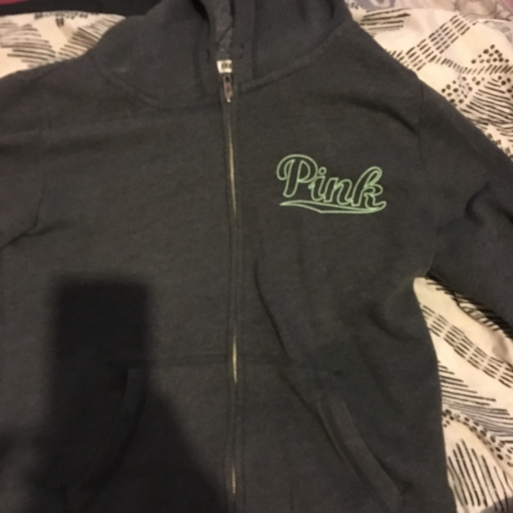 VS pink hoodie