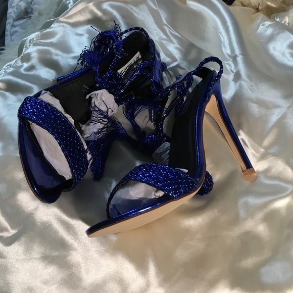 ⚡️HOST PICK⚡️❄️Blue Tassle Angle Wrap Stiletto Heel👠 - Picture 4 of 6