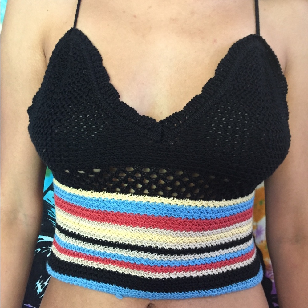 Croché color crop top