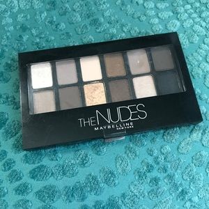 Maybelline the nudes pallet