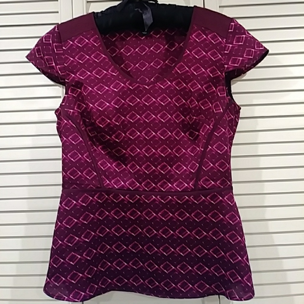 LAST CHANCE! Ann Taylor cap sleeve top