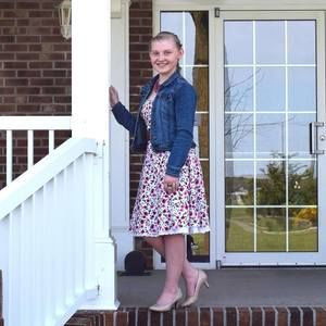 Meet your Posher, Elizabeth