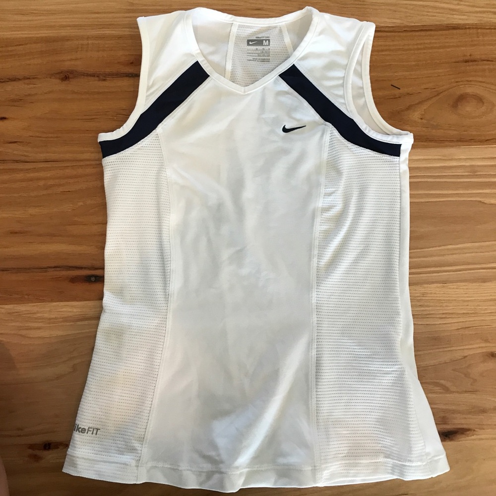 Nike dri-fit Tank top youth medium 10-12