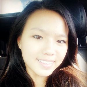 Meet your Posher, Abigail